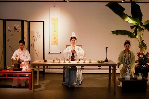 武夷山茶人举办仲秋宋韵点茶会 展现传统文化之美