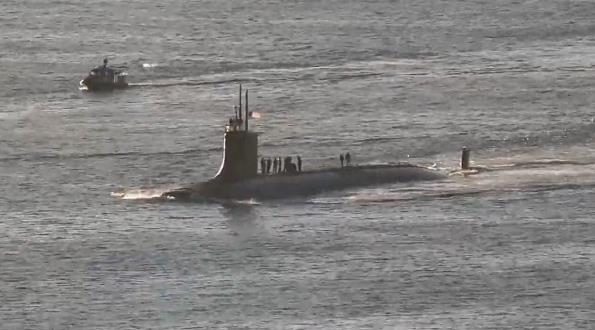 海底“撞山”的美国海军核潜艇出现在圣迭戈