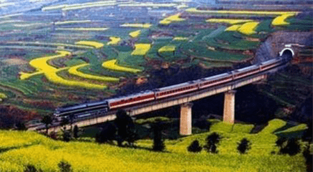中国首条国际铁路今年以来进出口货运量超9万吨