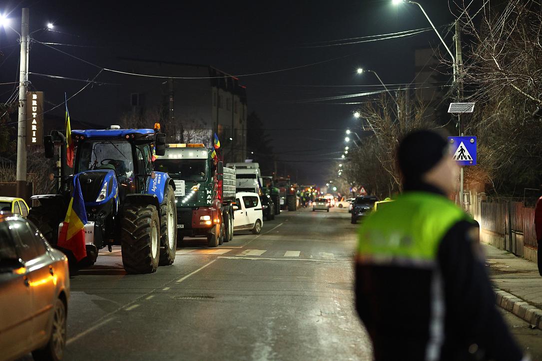 罗马尼亚农民和运输商继续抗议，警察阻止他们进入布加勒斯特