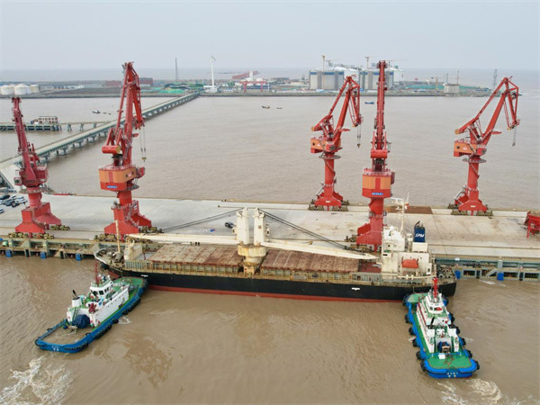 江苏如东：洋口港通用码头完成首次外籍货轮靠泊装卸作业