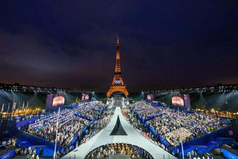 巴黎奥运会 | 开幕式主创团队：雨中跳舞亦是人生精彩