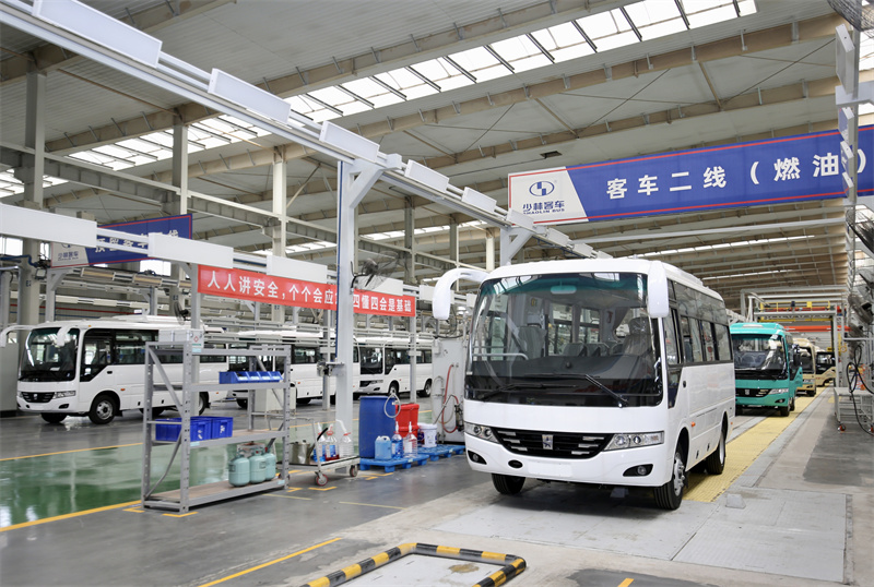 当海外华媒邂逅少林客车,“中巴王”全球化爆发式增长凭啥?