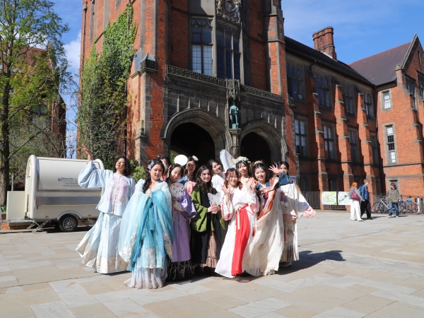 指尖余温，心间芳华：英国纽卡斯尔大学首届中国文化周的古今对话