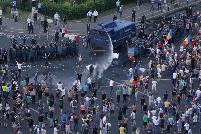 布加勒斯特反政府抗议在国际媒体的负面报道仍在继续