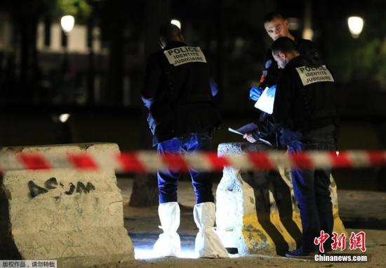 巴黎发生持刀行凶事件至少7人受伤