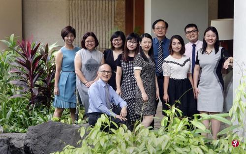 新加坡举办杰出华文教师奖颁奖礼 官员致敬华文教师
