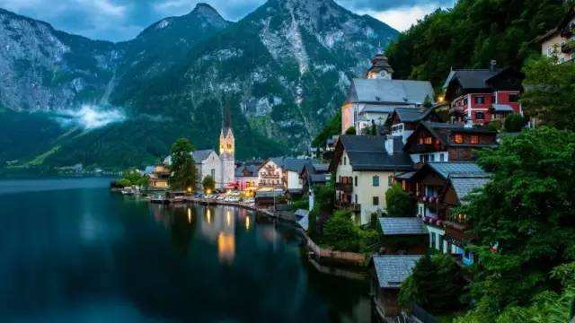 奥地利“最美小镇”要限制游客了 提倡品质游