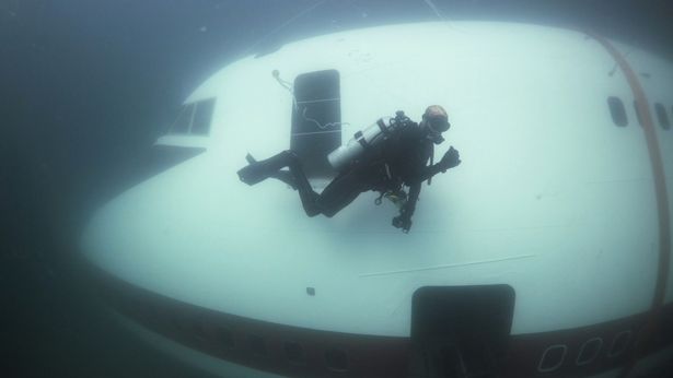 新的潜水热门地点：沉没海底的波音747