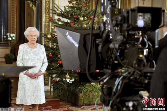 充满坎坷！英女王圣诞致辞将如何概括英国这一年？