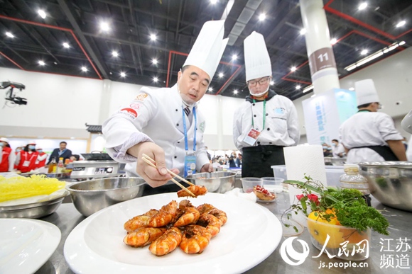中国“美食之都”城市美食技艺展演在淮安举行